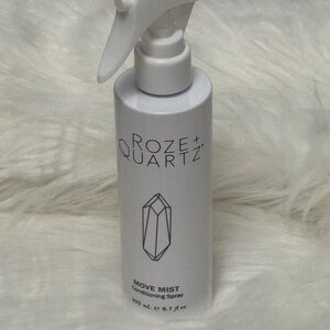 Roze + Quartz Move Mist Conditioning Spray